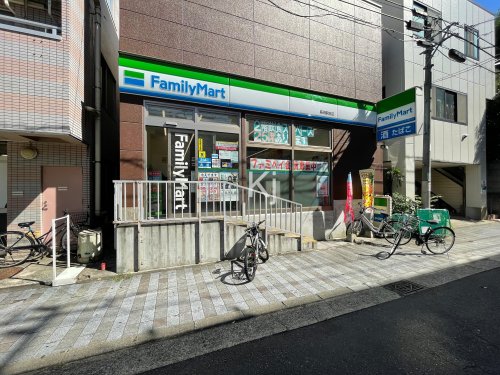 コンビニ　ファミリーマート 蒔田駅前店（コンビニ）まで146m