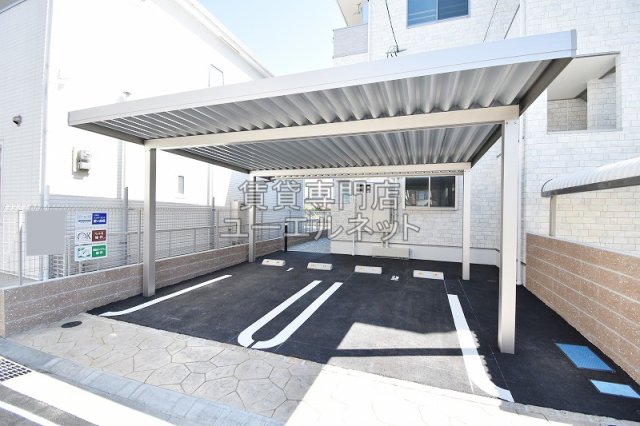 駐車場　敷地内駐車場