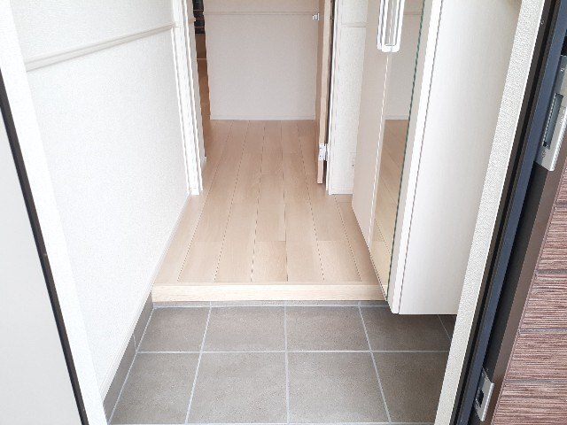 玄関　シューズＢＯＸあり
