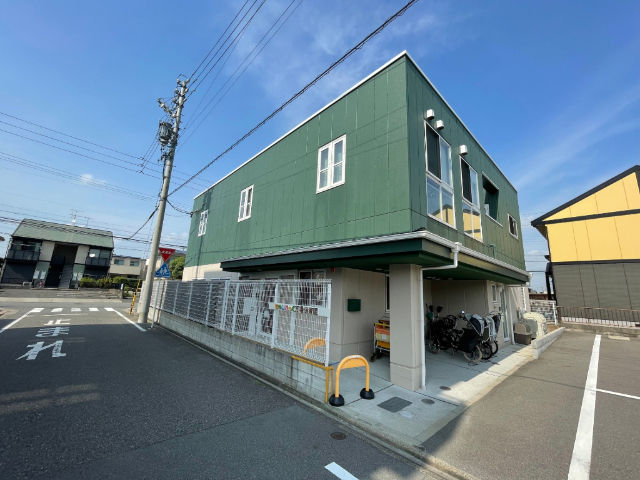 幼稚園・保育園　ちゃいれっく万場保育園（幼稚園・保育園）まで366m