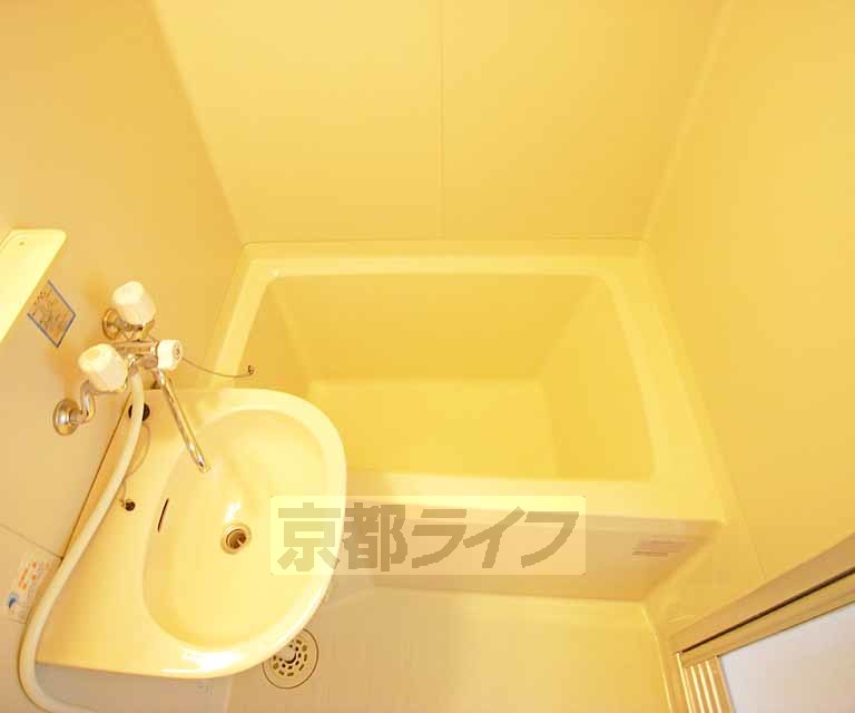 バス・シャワールーム　広いお風呂です。