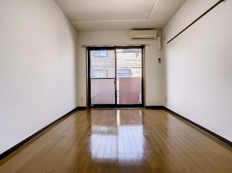 居室・リビング　6.0帖のお部屋です♪