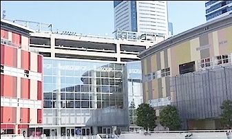 ショッピングセンター　アーバンドックららぽーと豊洲3（ショッピングセンター）まで2040m