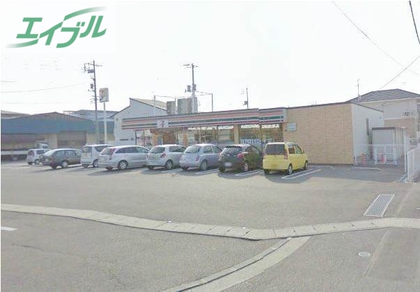 コンビニ　セブンイレブン岡山新保店（コンビニ）まで236m