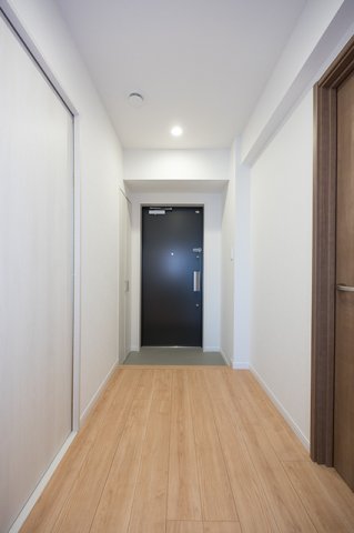 玄関　※写真は同タイプ住戸です。