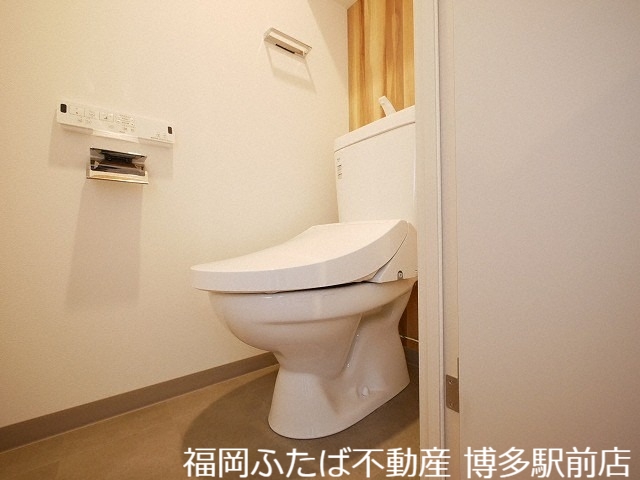 リアンシエルブルー香椎宮前のトイレ写真