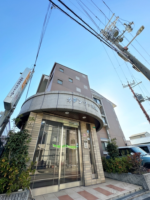 エントランス　オートロック完備で部外者シャットアウト♪♪