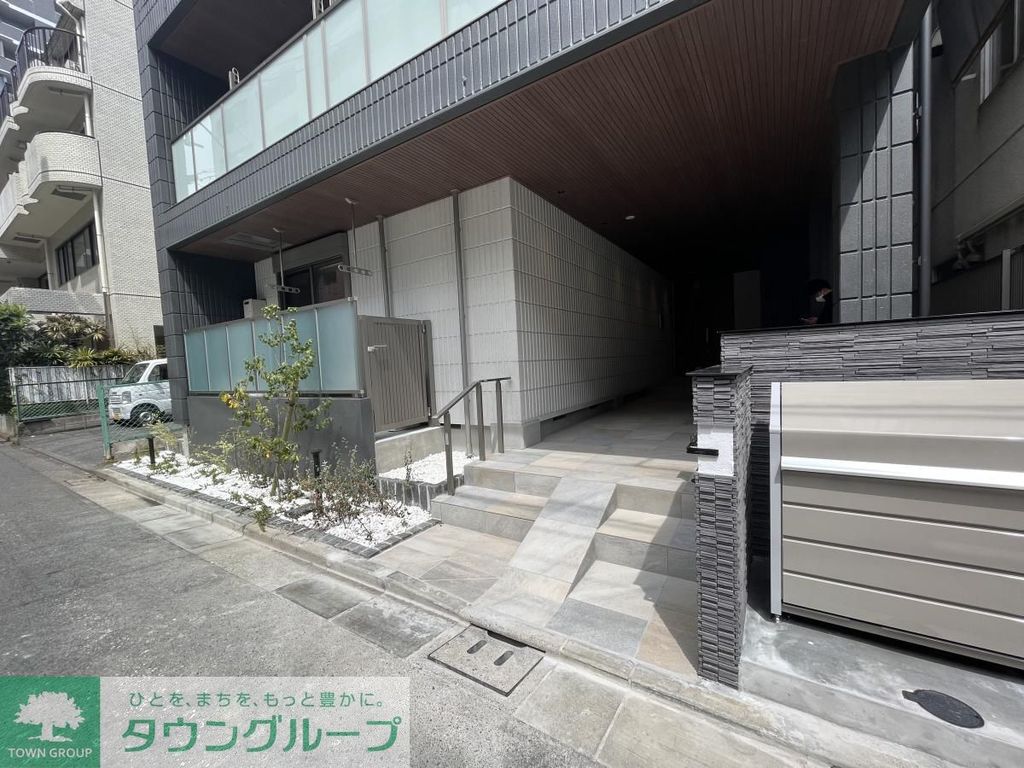 エントランス　エントランス