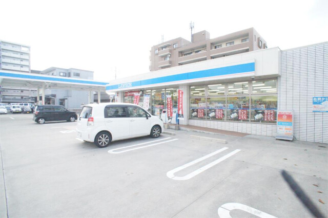 コンビニ　ローソン 新宮美咲三丁目店（コンビニ）まで100m