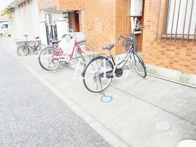 その他共有部分　自転車置き場です。