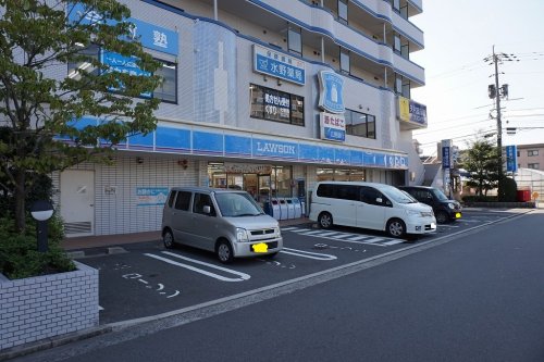 コンビニ　ローソン 広島中筋二丁目店（コンビニ）まで560m