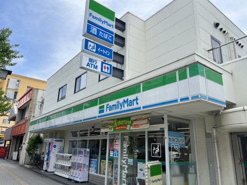 コンビニ　ファミリーマート 築港店（コンビニ）まで322m