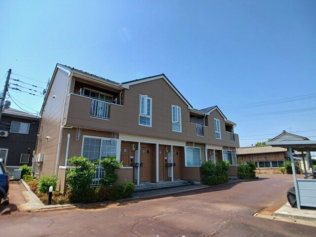 建物外観　落ち着いた雰囲気の外観です