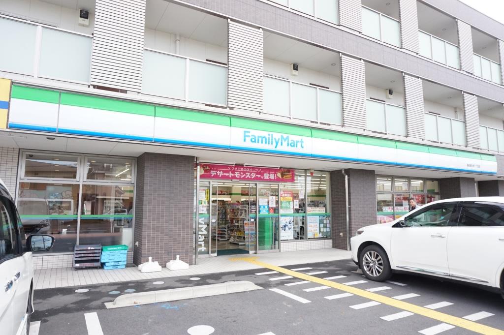 コンビニ　ファミリーマート 春日部谷原二丁目店（コンビニ）まで159m