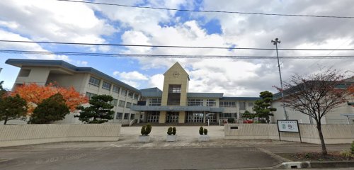 中学校　弘前市立東中学校（中学校）まで1343m
