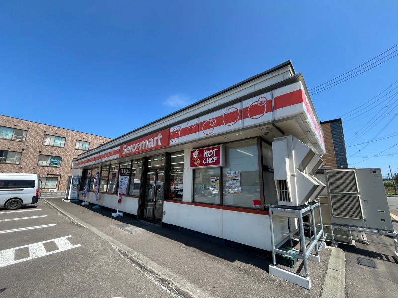 コンビニ　セイコーマート前田1条店（コンビニ）まで302m