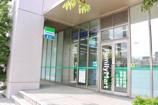 コンビニ　ファミリーマート 東武鉄道本社店（コンビニ）まで114m