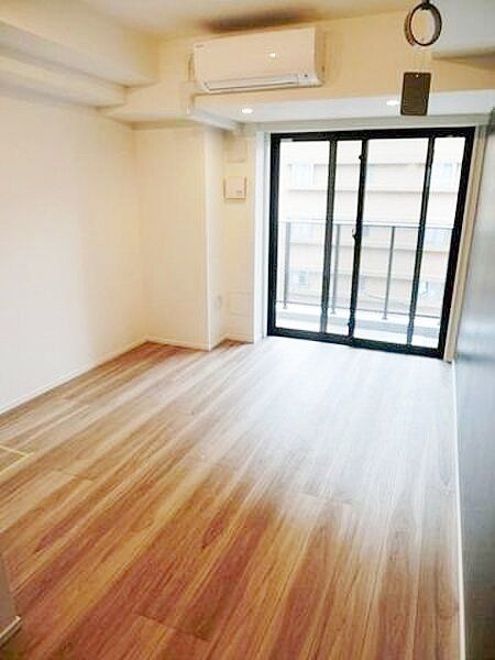 居室・リビング　※同タイプの別のお部屋です。