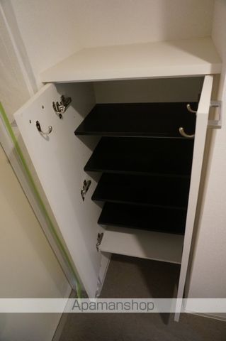 セレニテ京橋クレアの玄関写真
