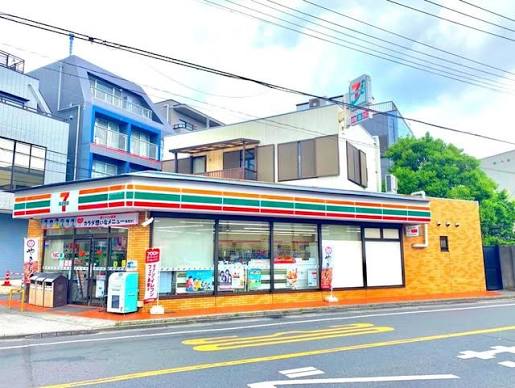 コンビニ　セブンイレブン亀戸3丁目店（コンビニ）まで203m