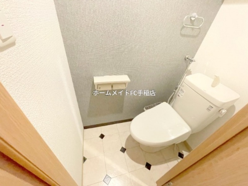 トイレ　ウォシュレット付き♪