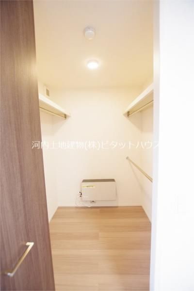 収納　西洋室同間取り別部屋