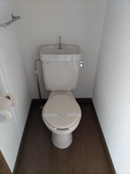 トイレ　※別部屋の写真です