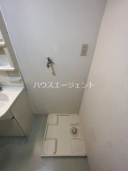 その他　室内洗濯機置き場です。