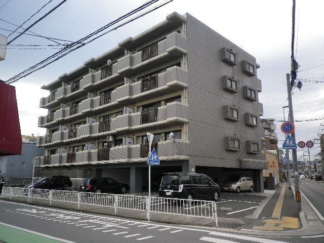 建物外観　現況優先