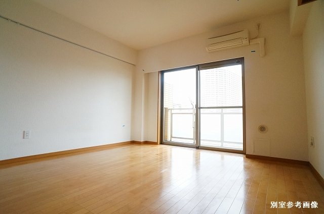 居室・リビング　開放感のあるゆったりとしたお部屋です♪