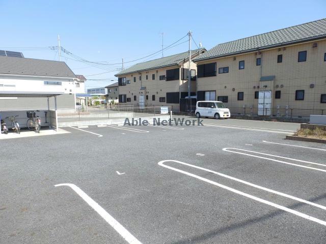 駐車場　駐車場