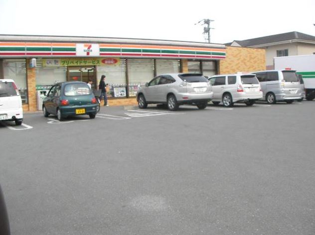 コンビニ　セブンイレブン 久留米宮ノ陣店（コンビニ）まで1245m