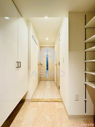玄関　同マンション別部屋　参考写真