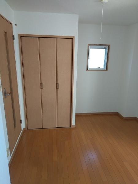 プレアデス桃谷の居間写真
