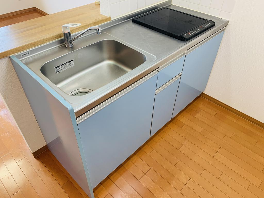 キッチン　別部屋モデル写真