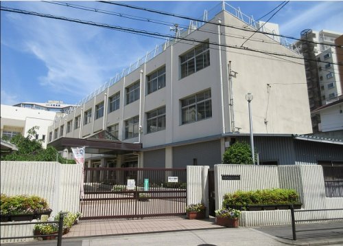 小学校　大阪市立玉川小学校（小学校）まで571m