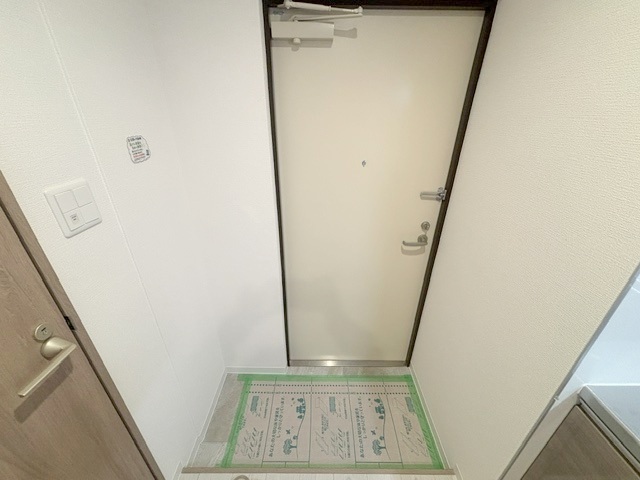 京阪本線 土居駅 徒歩5分 8階建 築1年の玄関写真