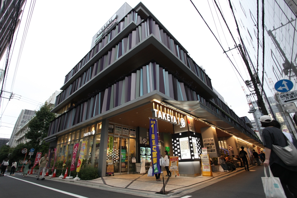 スーパー　サミットストア 御徒町TAKEYA1店（スーパー）まで152m
