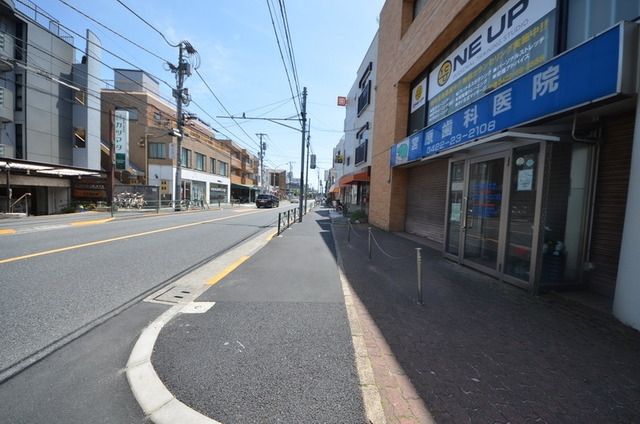 その他　物件前の通り（その他）まで1m