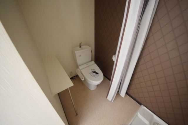 トイレ　※別部屋参考写真