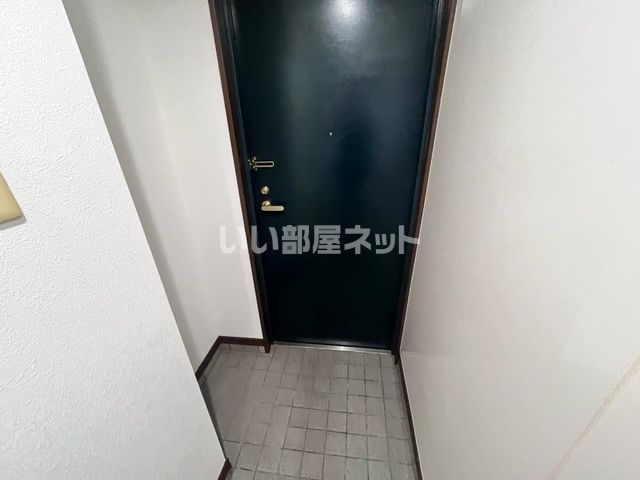 モンリズイエールIIの玄関写真
