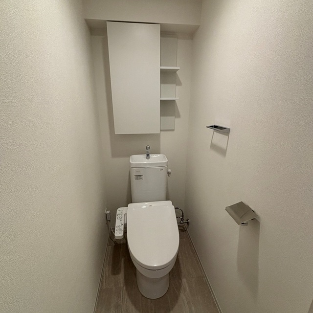 りんかい線 品川シーサイド駅 徒歩7分 14階建 築2年のトイレ写真