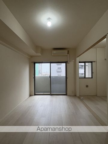 西鉄天神大牟田線 大橋駅 徒歩9分 9階建 築19年の居間写真