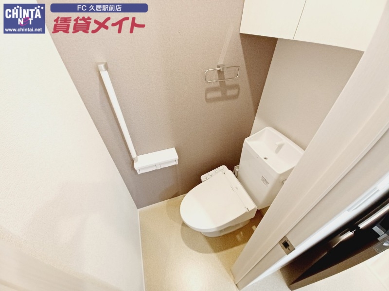 トイレ　同型参考写真
