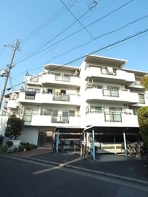 ノムラマンションの外観写真