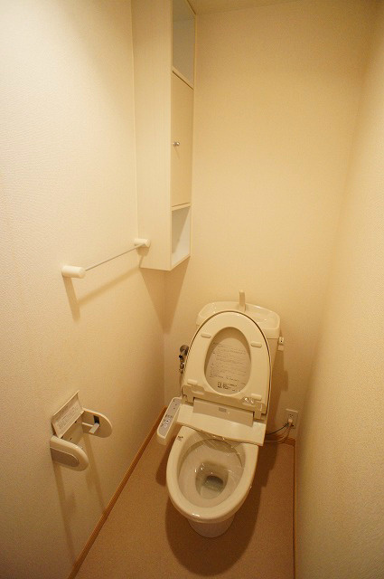 ロイヤルメドウのトイレ写真