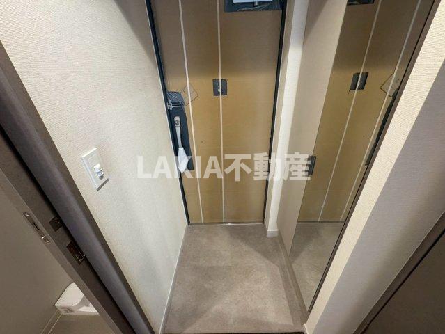 プレサンス天王寺デルニエの玄関写真