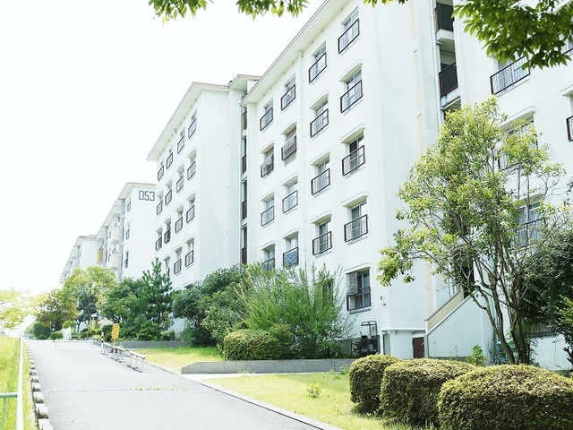 UR中登美第三の外観写真