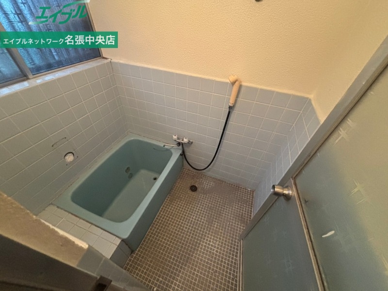 つつじヶ丘北6番町戸建の風呂写真