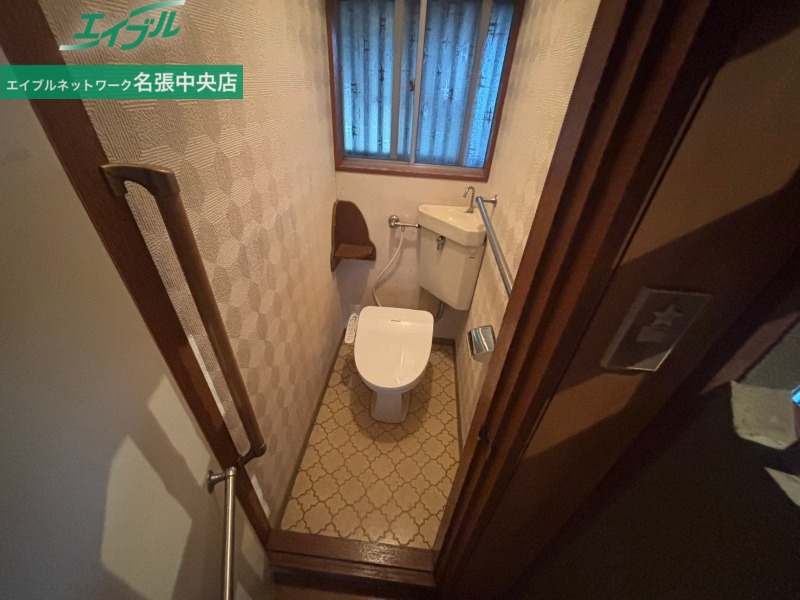 つつじヶ丘北6番町戸建のトイレ写真